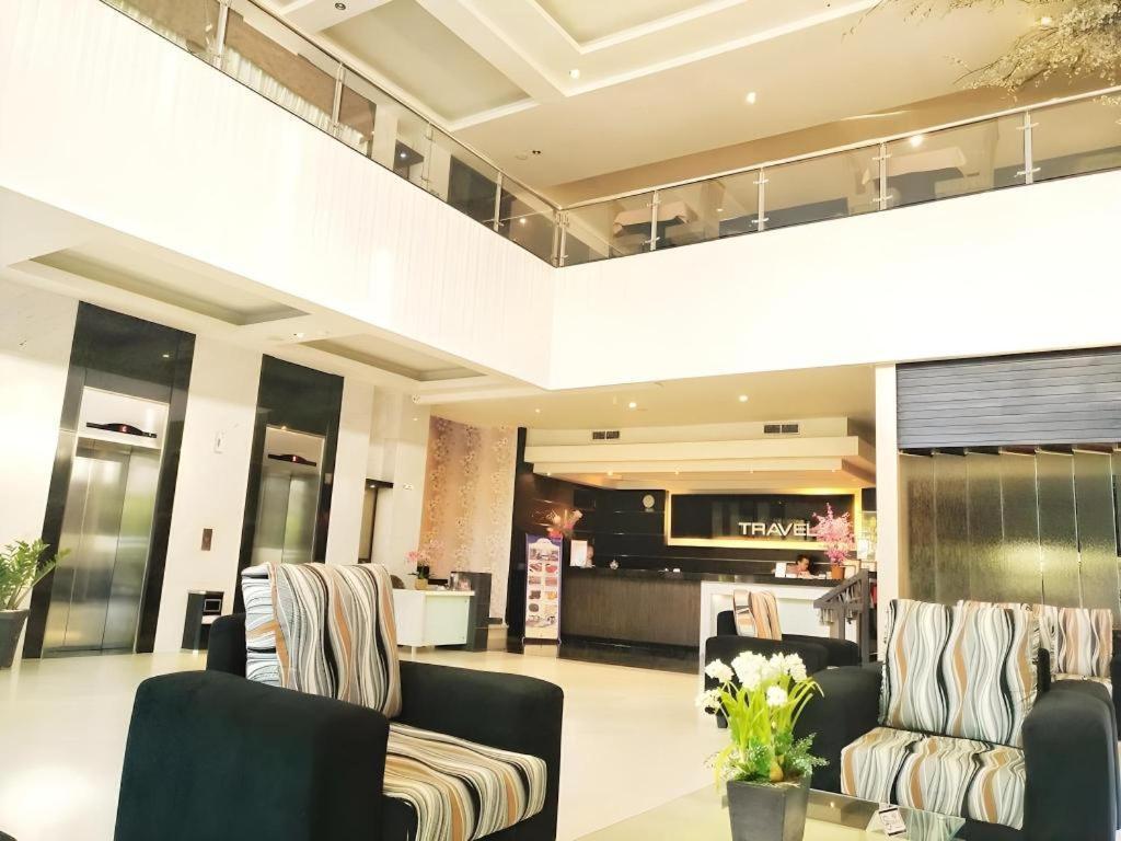 Travello Hotel Μανάντο Εξωτερικό φωτογραφία