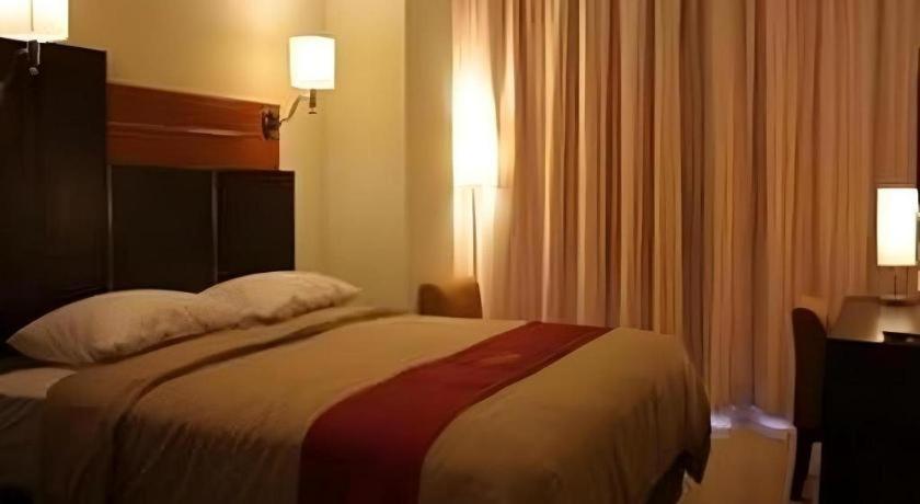 Travello Hotel Μανάντο Εξωτερικό φωτογραφία