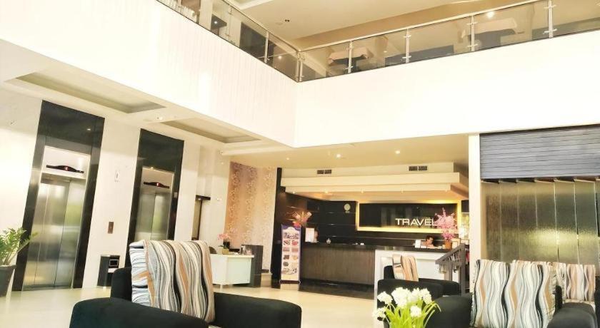 Travello Hotel Μανάντο Εξωτερικό φωτογραφία