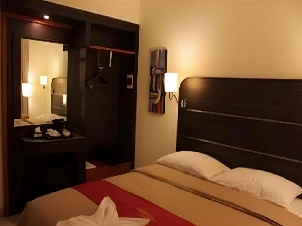 Travello Hotel Μανάντο Εξωτερικό φωτογραφία